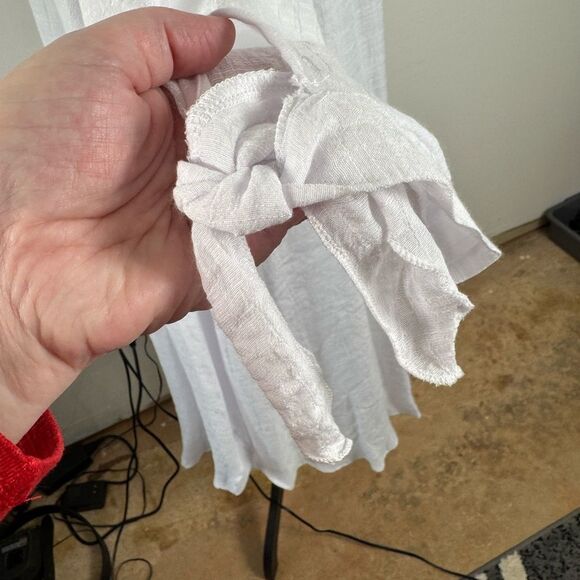 Mlle Gabrielle Light white Textured Fabric dress - Picture 5 of 6